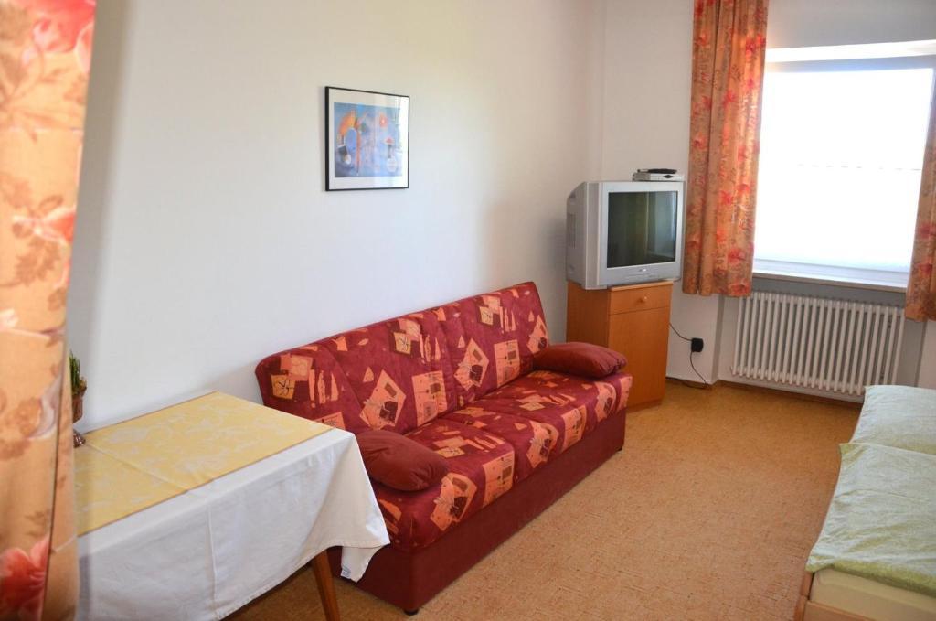 Landgasthof Zur Quelle Seeshaupt Quarto foto